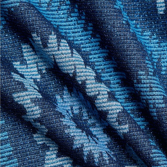 Blue Patterned Halter Dress - Picture 6 of 8